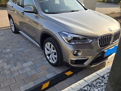 Gebraucht BMW X1 Sport Line 190 PS (139 kW) 2015 Silber SUV