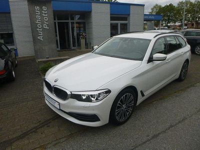Gebraucht BMW 520 Sport Line 190 PS (139 kW) 2019 Weiß Limousine