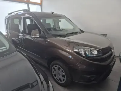 Gebraucht Fiat Doblò Easy 120 PS (88 kW) 2019 Braun Van / Kleinbus