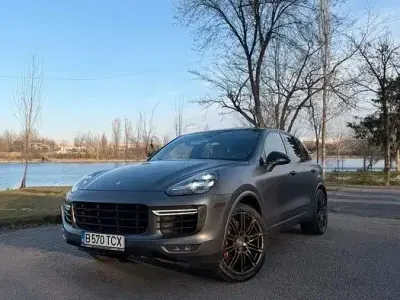 Gebraucht Porsche Cayenne Turbo 519 PS (381 kW) 2016 Grau SUV