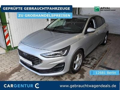 Unbekannt (metallic) Gebraucht 2023 Ford Focus Titanium X Limousine | 16.197 € (Fairer Preis)