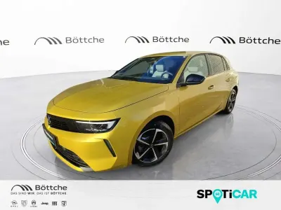 Neu Opel Astra Edition 131 PS (96 kW) 2025 Gelb Kleinwagen