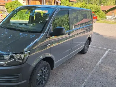Gebraucht VW T6 102 PS (75 kW) 2016 Grau Van