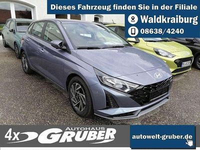 Gebraucht Hyundai i20 Trend 101 PS (74 kW) 2025 Aurora grey Kleinwagen