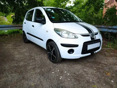 Gebraucht Hyundai i10 67 PS (49 kW) 2009 Weiß Kleinwagen