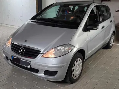 Używany Mercedes A180 Classic 109 KM (80 kW) 2007 Srebrny Minivan