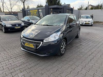 Usata Peugeot 208 Access 68 CV (50 kW) 2015 Blu Utilitaria