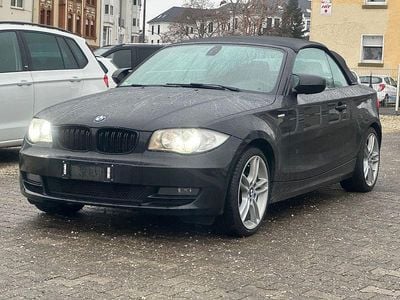 Saphirschwarz (metallic) Gebraucht 2011 BMW 120 Cabriolet Advantage Cabrio | 7.700 € (Fairer Preis)