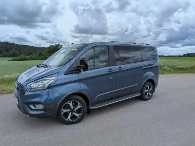 Gebraucht Ford Tourneo Active 131 PS (96 kW) 2023 Blau Van / Kleinbus