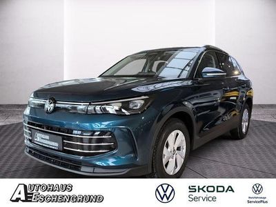 Neu VW Tiguan Elegance 150 PS (110 kW) 2026 Nightshade blue metallic SUV
