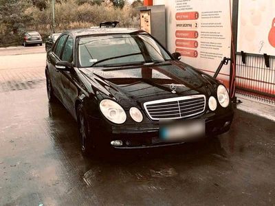 Second-hand Mercedes E320 224 CP (164 kW) 2005 Negru Berlinǎ