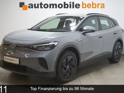 Gebraucht VW ID.4 Pro Performance 150 kW (204 PS) 2023 Mondsteingrau SUV