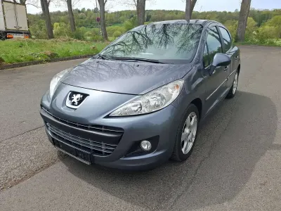 Usata Peugeot 207 Premium 111 CV (81 kW) 2011 Grigio Utilitaria