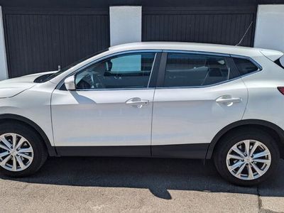Gebraucht Nissan Qashqai Acenta 116 PS (85 kW) 2014 Weiß SUV