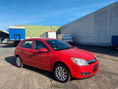 Rot Gebraucht 2004 Opel Astra Limousine | 949 € (Guter Preis)