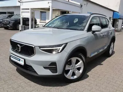 Gebraucht Volvo XC40 129 PS (94 kW) 2024 Vapour grey SUV