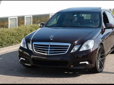 Gebraucht Mercedes E500 Avantgarde 387 PS (284 kW) 2008 Braun Limousine