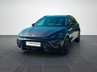 Nowe Cupra Leon 204 KM (150 kW) 2026 Purpurowy Sedan/Limuzyna