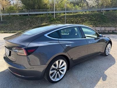 Usado Tesla Model 3 Long Range AWD 366 kW (498 HP) 2019 Cinzento Sedan
