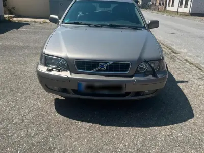 Gebraucht Volvo V40 2004 Braun Kombi