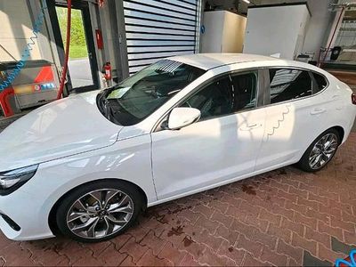 Usata Hyundai i30 140 CV (102 kW) 2018 Bianco Coupé