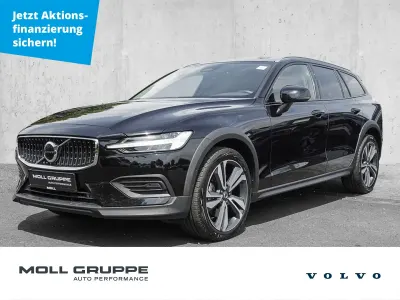 Gebraucht Volvo V60 CC Plus 197 PS (144 kW) 2024 Schwarz Kombi