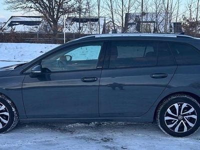 Grau Gebraucht 2022 VW Golf VIII Active Kombi | 20.000 € (Guter Preis)