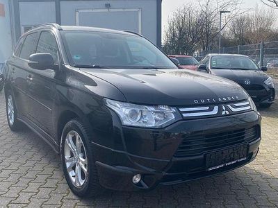 Gebraucht Mitsubishi Outlander Intense 150 PS (110 kW) 2013 Pantherschwarz (p) SUV