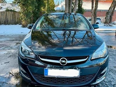 Gebraucht Opel Astra 110 PS (80 kW) 2013 Schwarz Kleinwagen