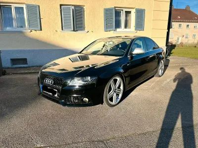 Używany Audi A4 120 KM (88 kW) 2009 Czarny Sedan/Limuzyna