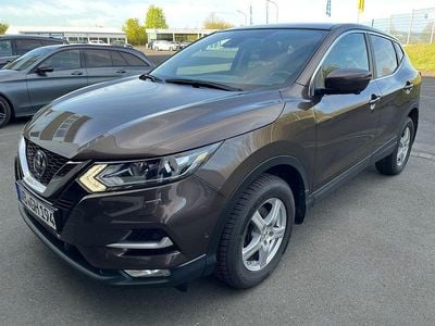 Second-hand Nissan Qashqai N-Connecta 116 CP (85 kW) 2018 Gri SUV
