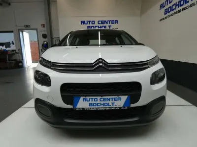 Gebraucht Citroën C3 Feel 83 PS (61 kW) 2019 Weiß Kleinwagen