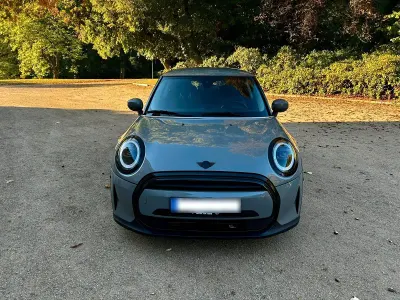 Usado Mini Cooper 136 HP (100 kW) 2022 Cinzento Citadino