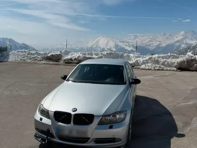 Gebraucht BMW 330 258 PS (189 kW) 2006 Silber Limousine
