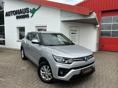 Gebraucht SsangYong Tivoli Quartz 163 PS (119 kW) 2021 Silber SUV