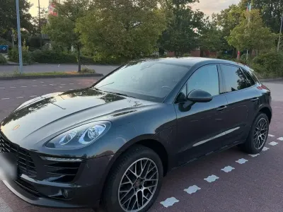 Gebraucht Porsche Macan 252 PS (185 kW) 2017 Grau SUV