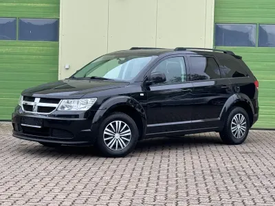 Gebraucht Dodge Journey SE 170 PS (125 kW) 2010 Schwarz SUV