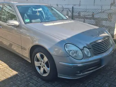 Gebraucht Mercedes 200 163 PS (119 kW) 2005 Grau Limousine