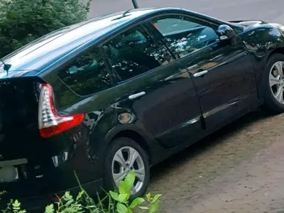 Gebraucht Renault Grand Scénic III 131 PS (96 kW) 2010 Schwarz Van / Kleinbus