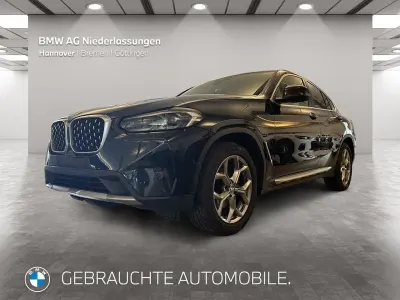 Gebraucht BMW X4 Sport Line 190 PS (139 kW) 2022 Schwarz SUV