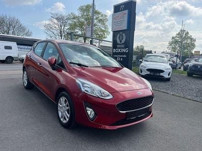 Używany Ford Fiesta Cool & Connect 71 KM (52 kW) 2019 Czerwony Hatchback