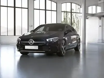 Gebraucht Mercedes CLA250e Progressive 160 PS (117 kW) 2022 Andere farbe Coupé