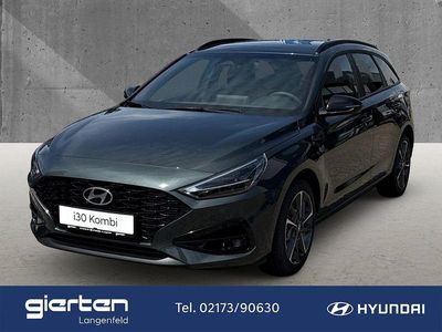 Grün Neu 2025 Hyundai i30 Advantage Kombi | 26.890 € (Etwas zu teuer)