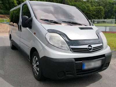 Gebraucht Opel Vivaro 114 PS (83 kW) 2013 Grau Van / Kleinbus