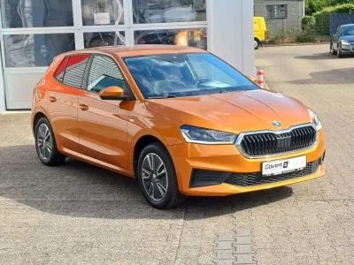 Gebraucht Skoda Fabia Tour 110 PS (80 kW) 2023 Phoenix orange Kleinwagen