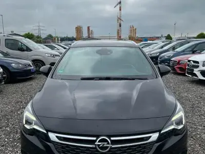 Używany Opel Astra Innovation 150 KM (110 kW) 2019 Czarny Kombi