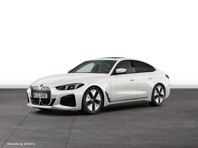 Weiß Gebraucht 2024 BMW i4 Limousine | 52.046 € (Fairer Preis)