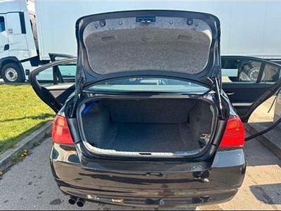 Gebraucht BMW 325 218 PS (160 kW) 2004 Schwarz Limousine