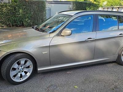 BMW 325