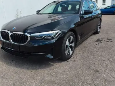 Gebraucht BMW 520 Sport Line 190 PS (139 kW) 2021 Schwarz Limousine